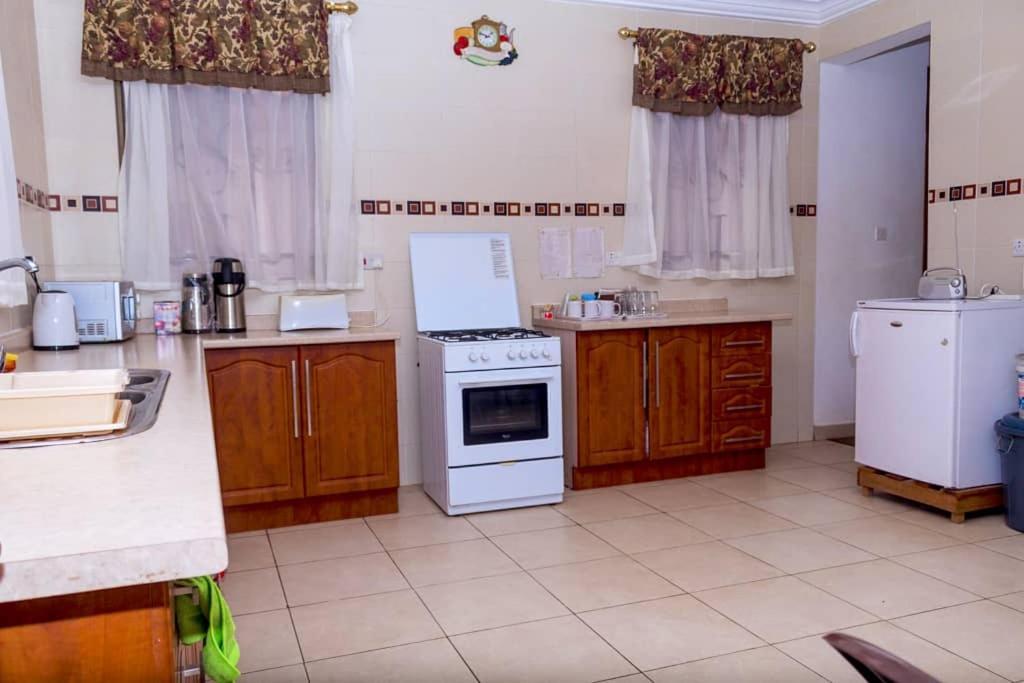 Sandpark Place, West Hills Mile 11 Εξωτερικό φωτογραφία
